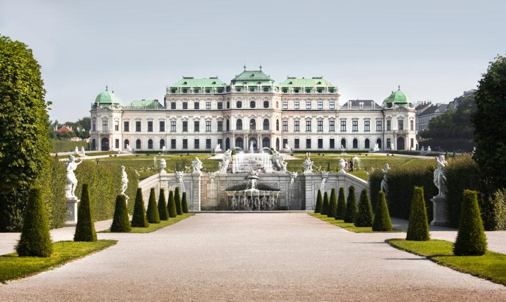Schloss Belvedere und Park